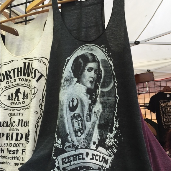 Meet your Posher, Lisa - Picture 6 of 16